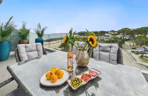 Skydeck at The Liner – Stylish 2-Bed / 2-Bath Top Floor with Panoramic Sea Views - Foto 22