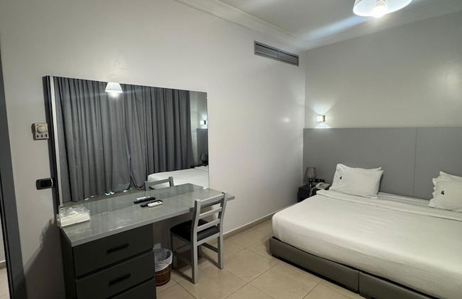 NY Suites Hotel - Photo 14