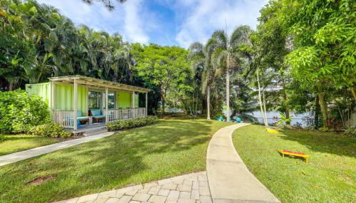 Tropical Pool Oasis on quarter Acre by Downtown Stuart - Photo 2