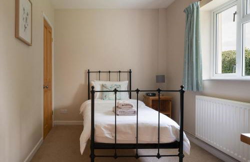 Chase Lodge, Kenilworth, Family Sized Cottage With free Wifi - Foto 10
