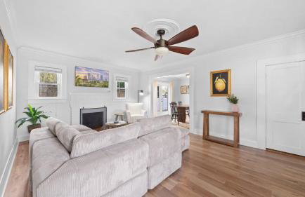 Spacious Modern Farmhouse w/ Private Patio & BBQ! - Foto 22