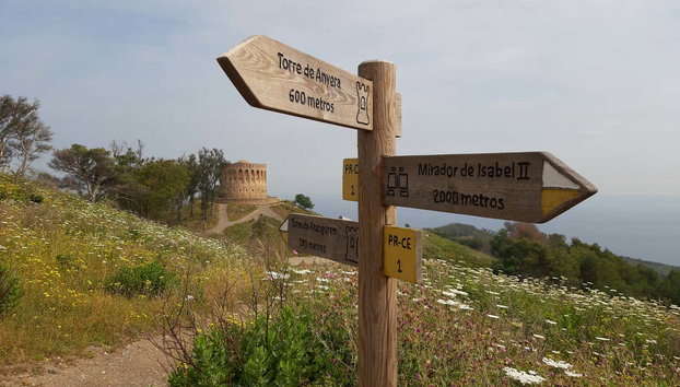Senderismo por los fuertes neomedievales - Foto 2, Carteles de la ruta de senderismo