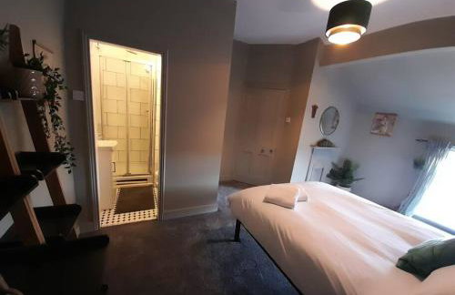 Chic 5 double bedroom house - 15 min to Manchester - Foto 47