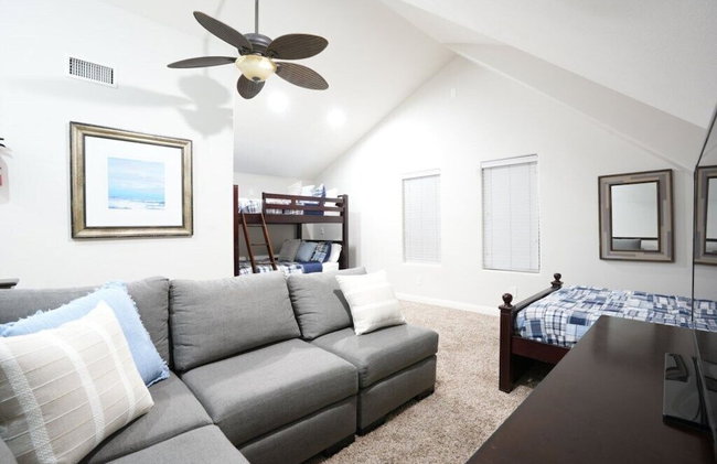 Sweet 4 bedroom, 3 bath plus Loft Bedroom, Pool Home - Foto 43