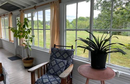 Waterfront Wildflower Cottage with Private Dock! - Foto 12