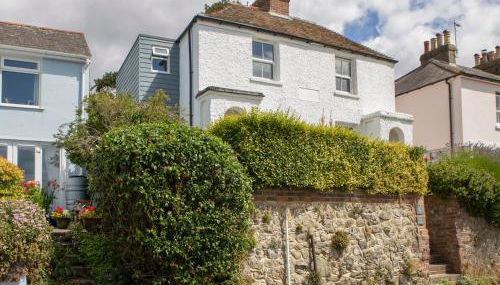 Kits Cottage - Photo 2