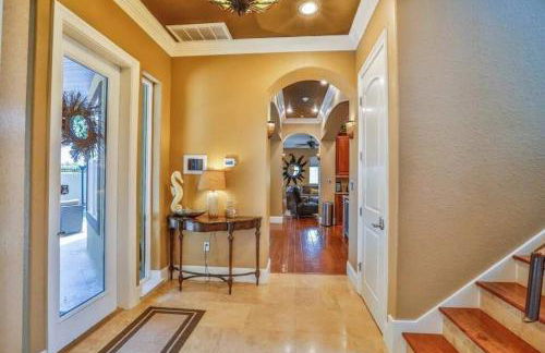 5 BR Villa Private Pool Jacuzzi Golf Cart 3 min to Beach - Foto 10