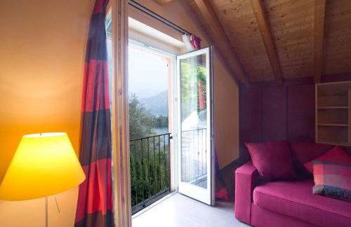 State of the art home suite with 180 degree panoramic lake view, pool and spa sleeping up to 10 guests by Italian Apartments - Foto 31