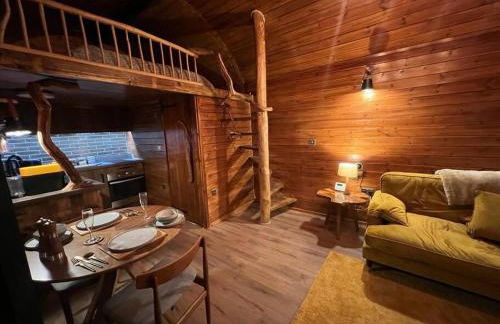 The Pines Treehouse at Treetops Hideouts - Foto 17