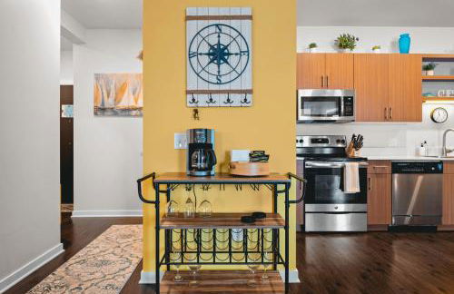 NEW Shoreline 401 2BR Condo Near Downtown and Bay - Foto 38