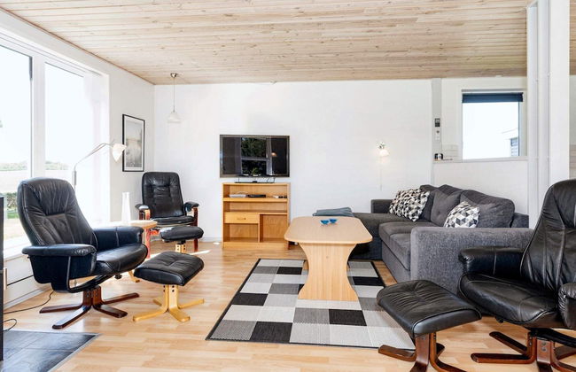 6 Person Holiday Home in Spottrup - Photo 7