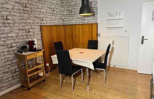 Casa Luna 6 min Hbf , Erdgeschosswohnung ,Altbau - Photo 13