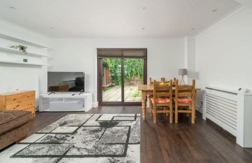 Gorgeous House, 5 Beds, Amazing transport links - Foto 17