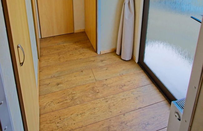 Mobile Home - Sleeps 6 - Pets Ok - Parking - Foto 16