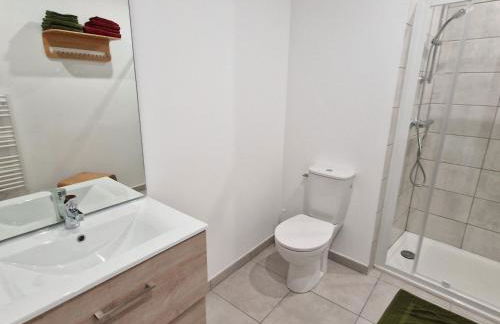 Studio neuf avec terrasse au cœur de Le Palais - FR-1-418-260 - Photo 5