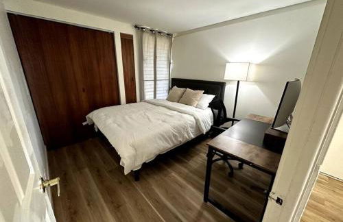 Cozy Centrally-located Condo in Honolulu - 30 day minimum stay - Photo 14