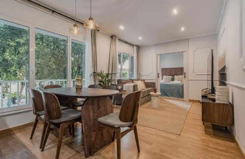 NEW Refurbished Modern Apartment - Photo 10