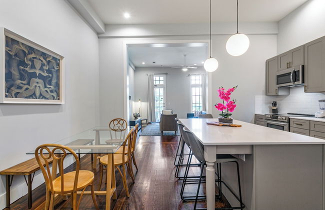 The Irish House - Photo 25