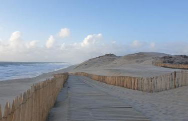 maison au calme avec piscine - Foto 25