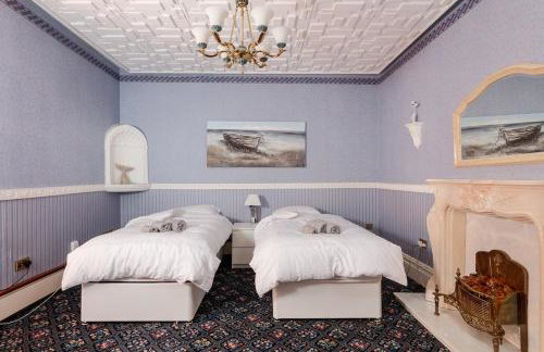 Beautiful 'Mayfield' Villa with private pool! - Foto 6