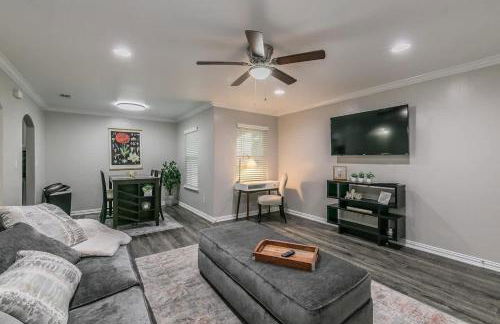 Central 3Bed2B at AT&T - Cowboy Stadium - Texas Live - Photo 6