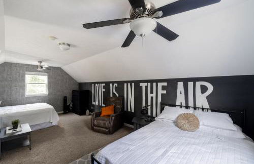 Indy Gem, Mins from Downtown with Hot Tub - Photo 19