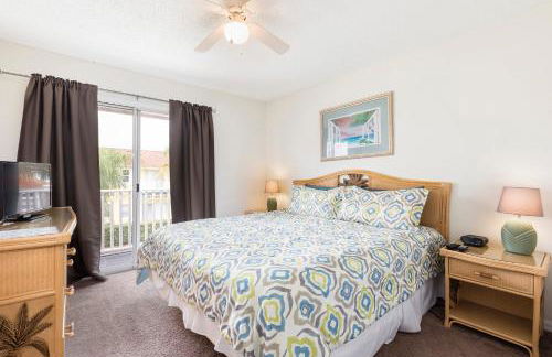 Family Getaway Townhome at Lake Berkley 15min to Disney - Foto 2