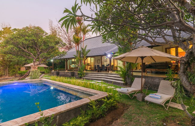 Villa Lotus Kayuputih - Foto 30