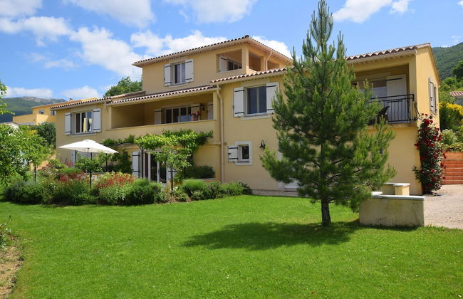 Apartment in Montbrun-les-bains Near Forest - Foto 72