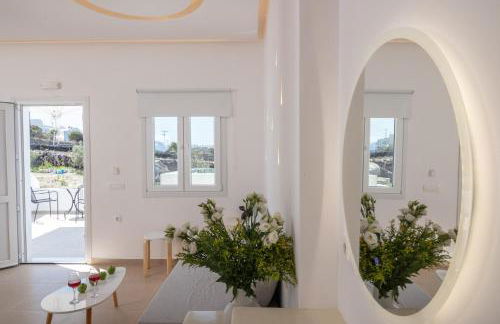 Theophrasti Suites - Photo 15