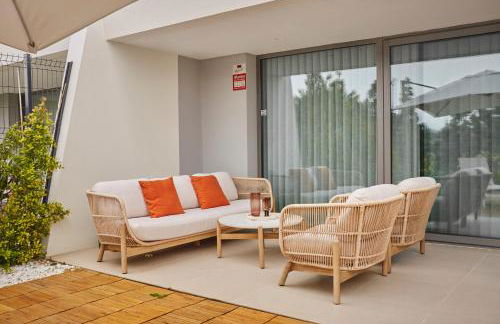 Sunny Garden near Golf - Photo 5