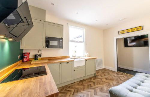 Newly Renovated Chandos Gardens by Prescott Apartments - Foto 5