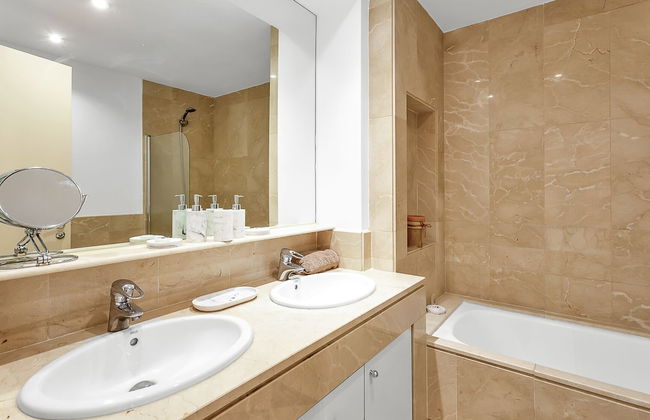 YOLO Spaces – Sotogrande Ocean View Penthouse - Foto 34