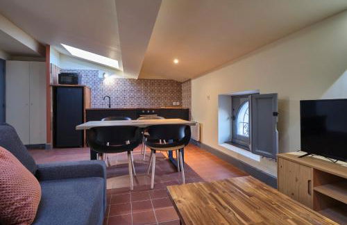 AUTOUR DU CHATEAU - Foto 13