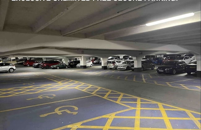 Modern Deluxe Leeds City Apt Balcony View - Foto 15