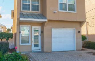 Beach Getaway for 15 A Few Steps from the Sand - Foto 25