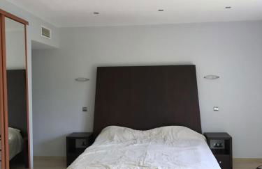 Villa with Heated Pool and Jacuzzi close to Puerto Banus and Beach - Photo 13