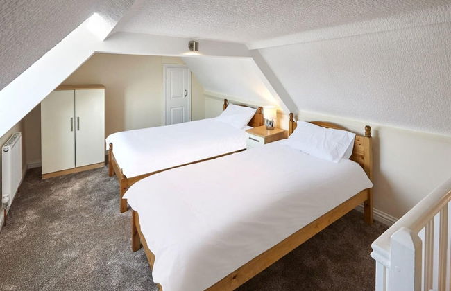 Host Stay Cobblers Cottage - Photo 8