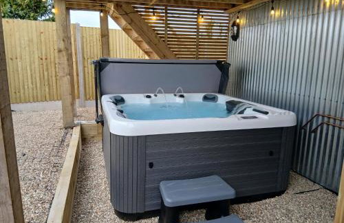 The Tin Barn With Private Hot Tub - Foto 25
