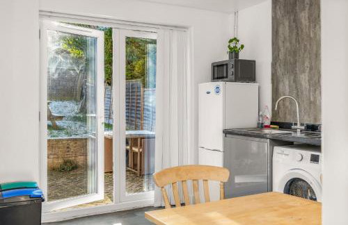 Badger Haven, Apartment 2 - Photo 13