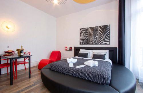 L'Hyper Centre - Netflix & Wifi - Literie Haut de Gamme - check-in 24H24 - GoodMarning - Foto 3