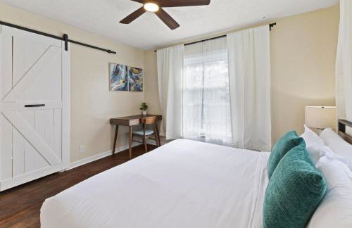 Charming Home in Speedway - Foto 18