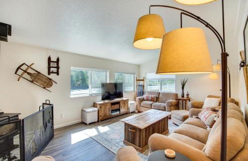 Riverfront Home with Deck, Near Mount Rainier! - Foto 2