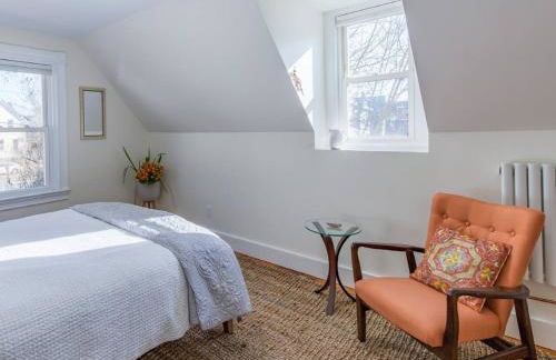 A Peaceful Oasis on Munjoy Hill - 3BR Cottage & Parking - Foto 23