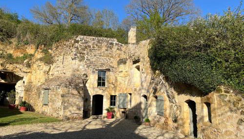Gite troglodyte LA ROCHE D'ETIAU en Anjou - Foto 2, Garden, Garden view