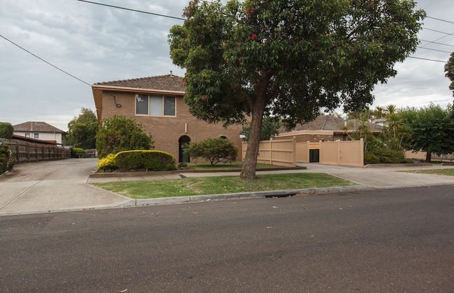 Heart of Ormond Apartment by Ready Set Host - Photo 21