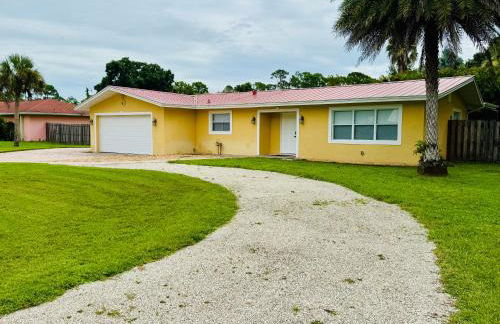 3 bed 2 bath pool house with water access - Foto 26