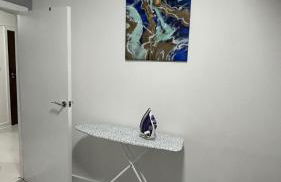 Bright, Modern & Comfortable 2-Bedroom Apartment - Foto 19