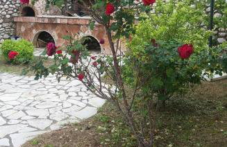 Αρχωντικα στην Τρiχονιδα - Foto 6