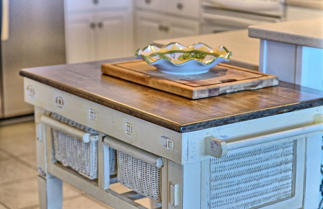 Cozy Oceanfront Condo with Beachside Pool - Unit 1602 by RedAwning - Foto 18